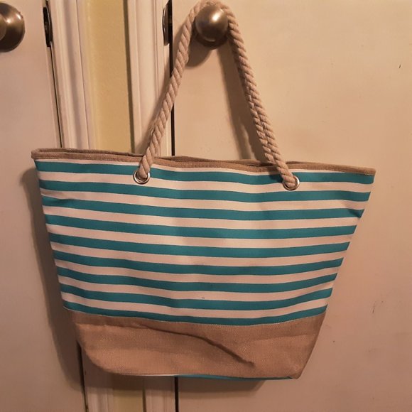 NWT Cruise Club Canvas Striped Tote with Anchor graphic - Picture 4 of 4